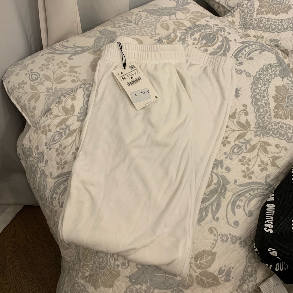 White Zara Sweatpants